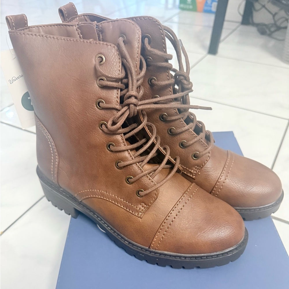 NEW WOMEN'S COGNAC UNIVERSAL THREAD FAUX LEATHER COMBAT BOOTS SIZE 7